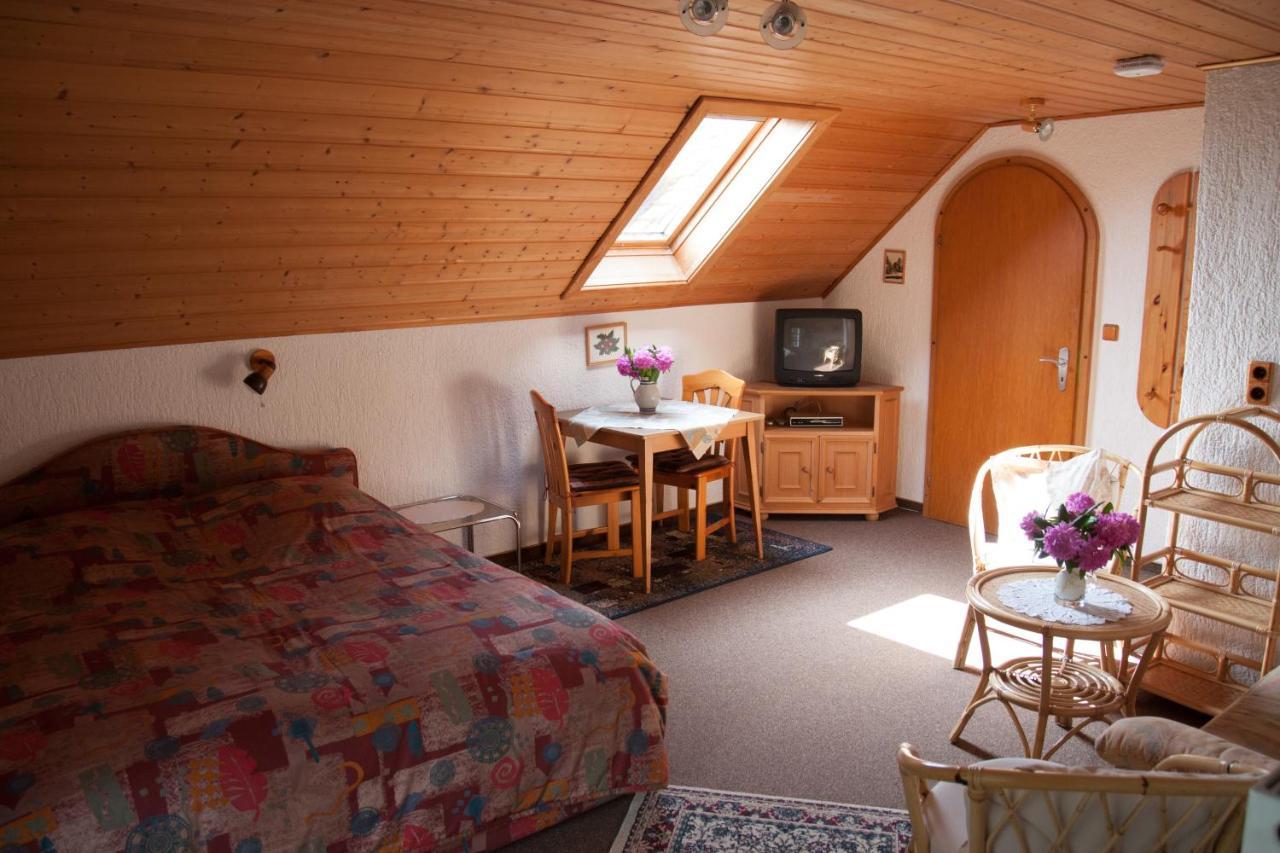 Haus Am Wald - Urlaub Am Nationalpark Apartment Langweiler  ภายนอก รูปภาพ