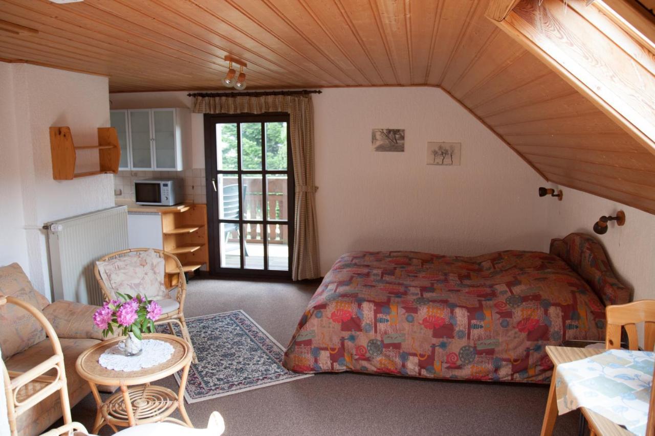 Haus Am Wald - Urlaub Am Nationalpark Apartment Langweiler  ภายนอก รูปภาพ